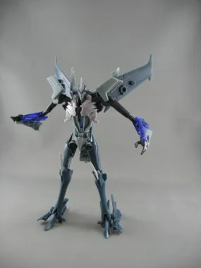 AM-07 Voyager Starscream with Micron Arms