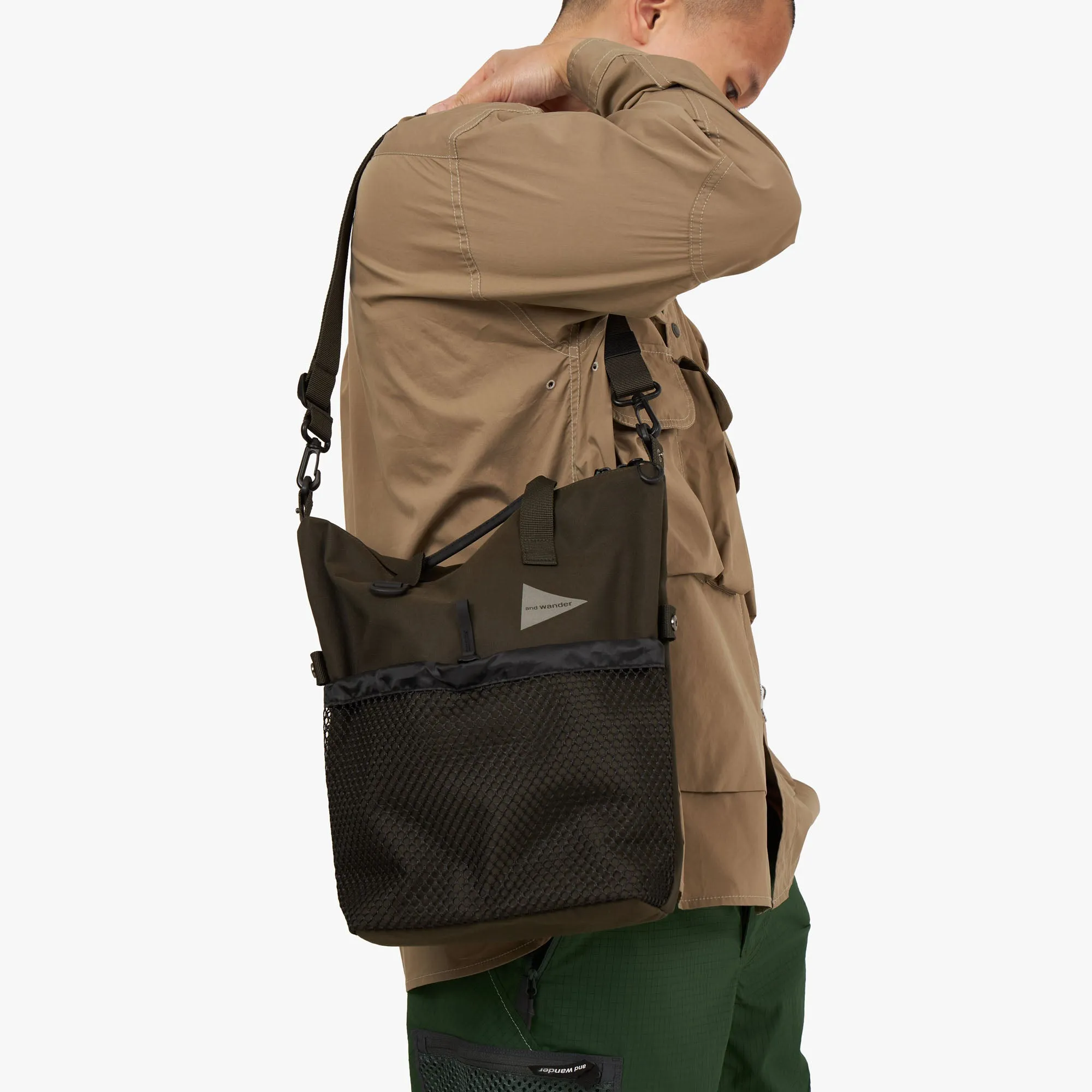 and wander PE/CO 2way Bag / Khaki