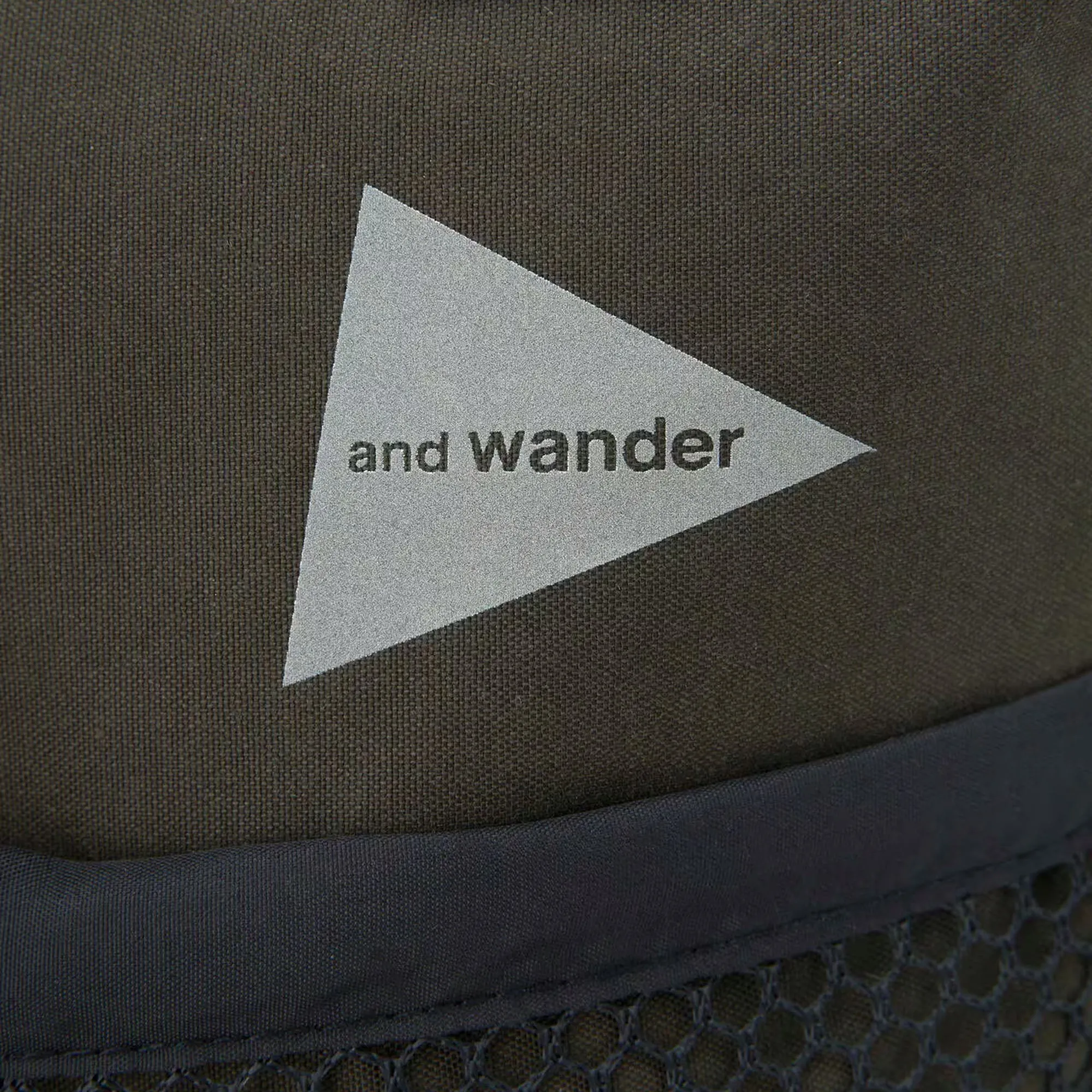 and wander PE/CO 2way Bag / Khaki