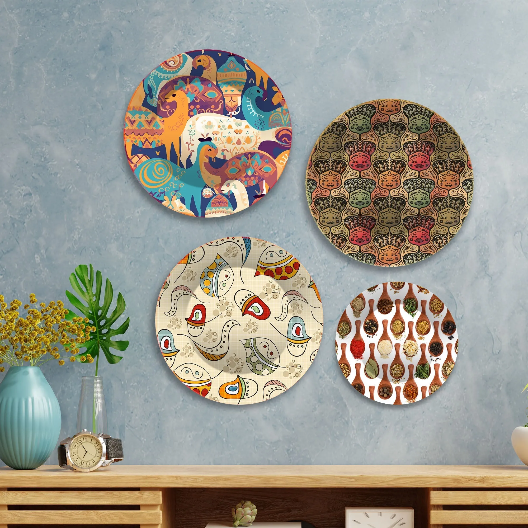 Artistic Pattern Premium Wall Plates Painting Set of Four