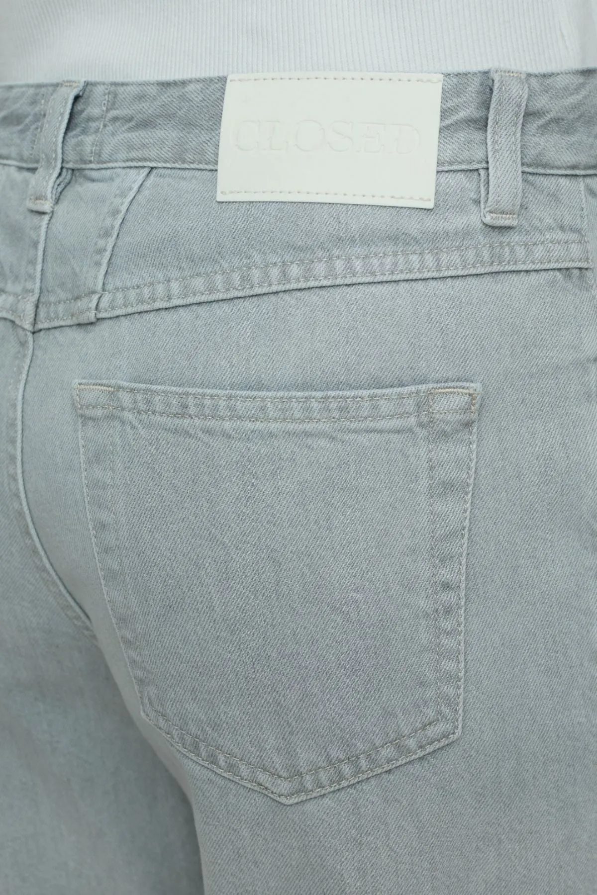 Closed Gillan Jean - Light Grey