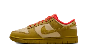 Nike Dunk Low Bronzine Sesame Picante Red