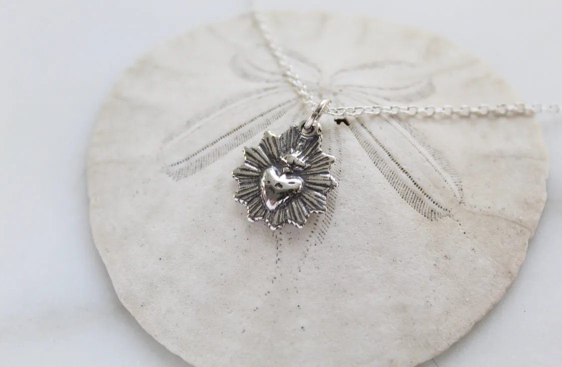 Scalloped Sacred Heart Necklace in 925 Sterling Silver (Oxidized version)