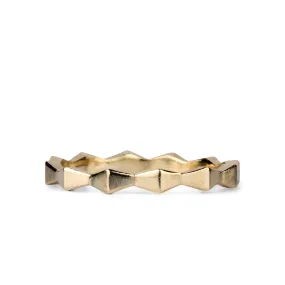 Trapezoid Band in Yellow Gold