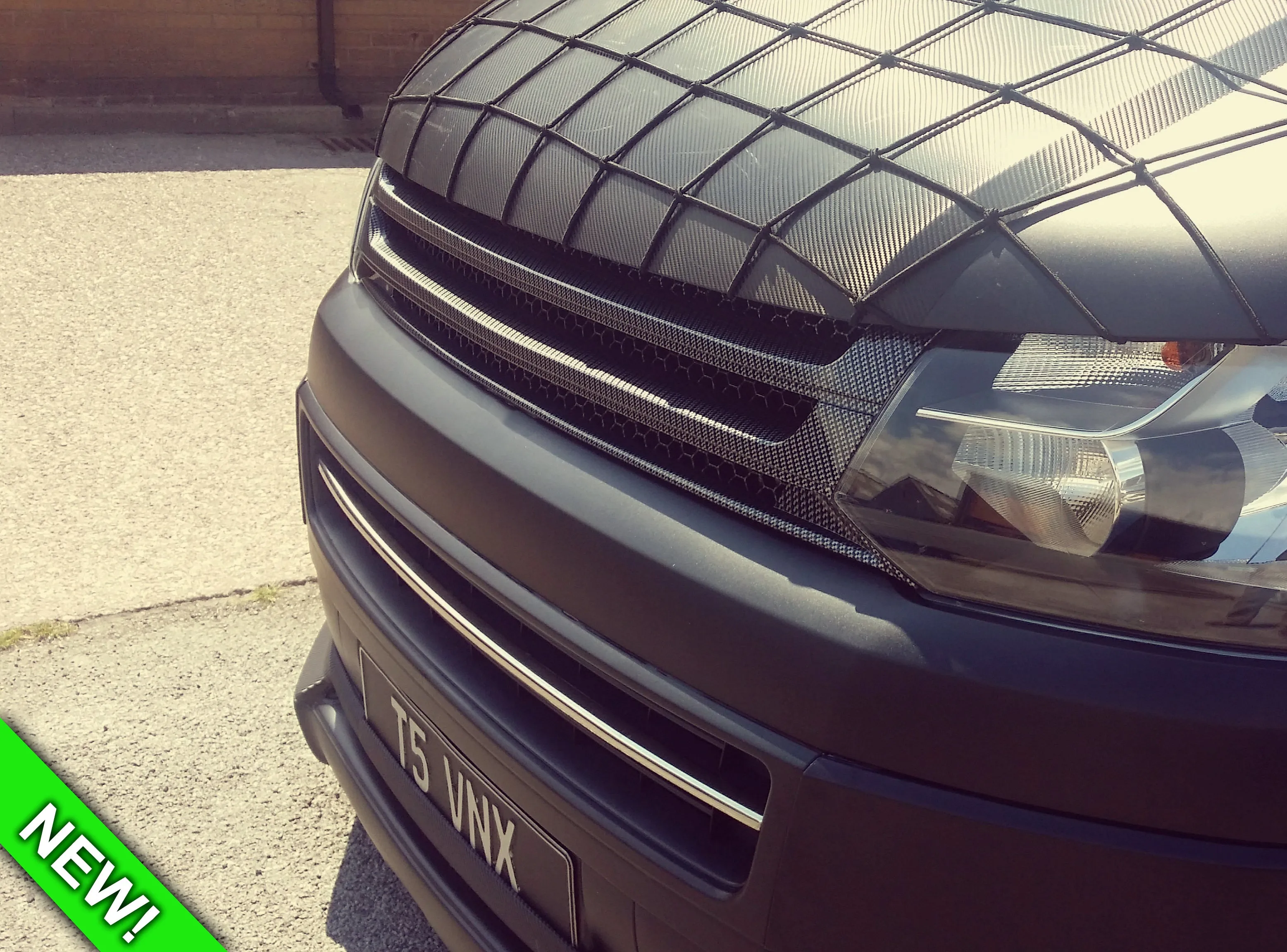 Volkswagen T5.1 Silver Carbon Badgeless Grille *Clearance* [B Grade]